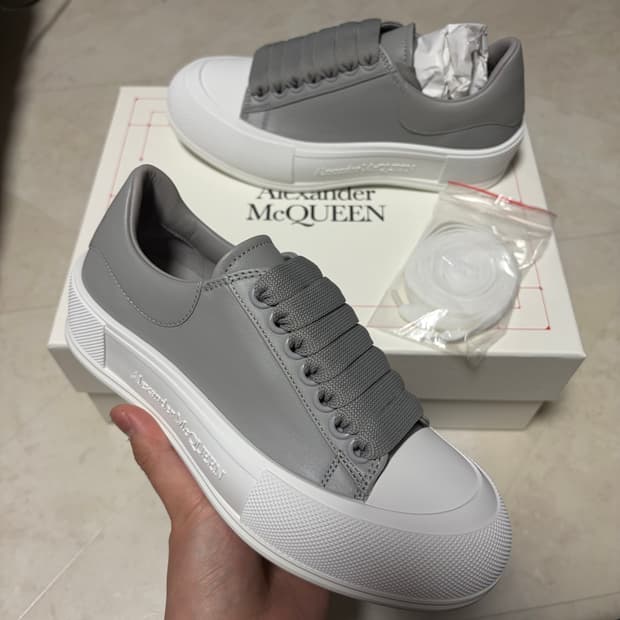 새상품(220)알렉산더맥퀸 데크 레이스 플림솔