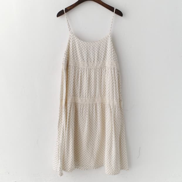 dot sleeveless one-piece