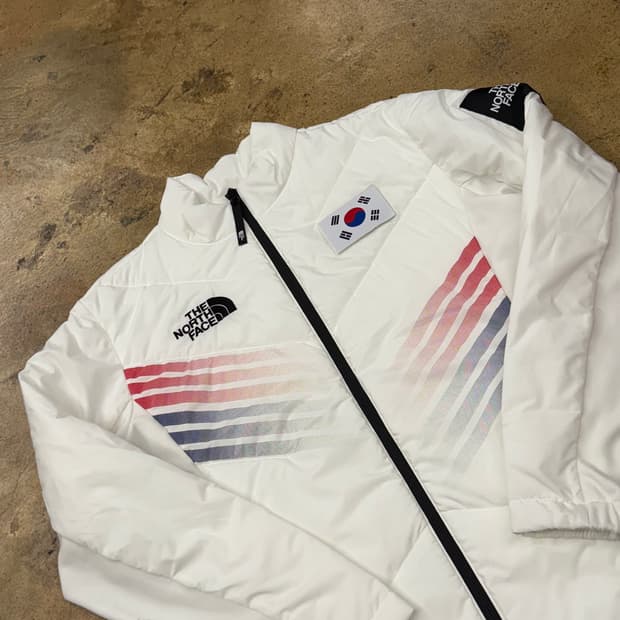 [정품/L] 노스페이스 화이트 눕시 대한민국 에디션 패딩 b19