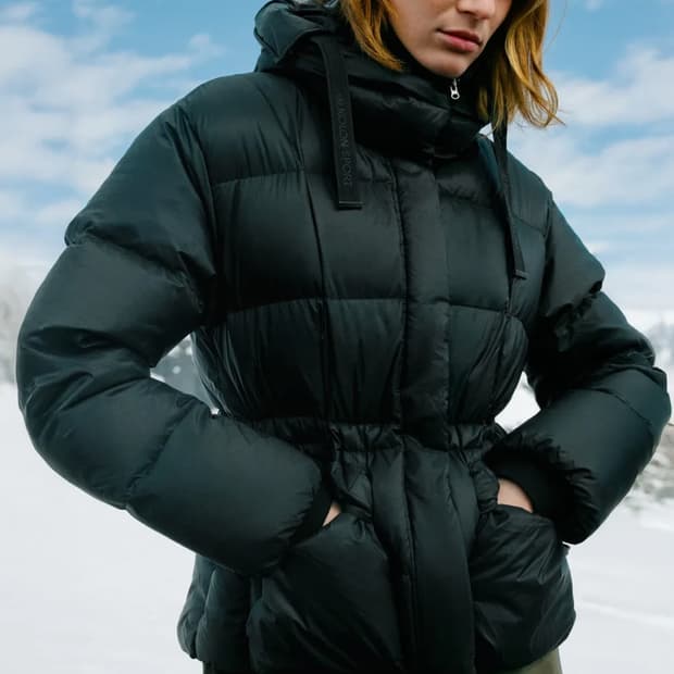 코오롱스포츠 여성 뉴볼륨 중기장 푸퍼 다운