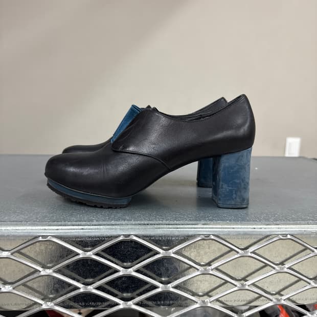 캠퍼 레더 블루 힐 39