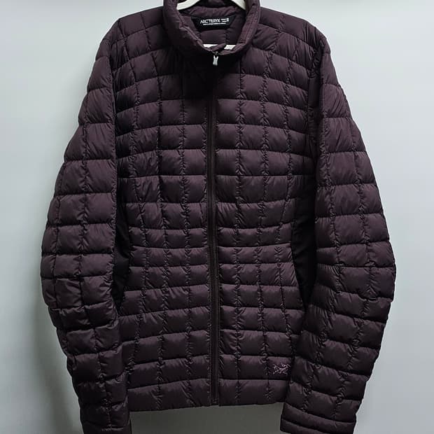 아크테릭스 여성 구스다운 경량패딩 XS