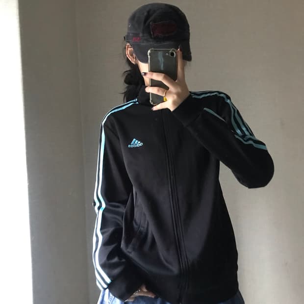 아디다스 블랙 민트 져지