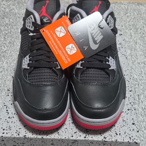 조던4 브레드 리이매진드 270