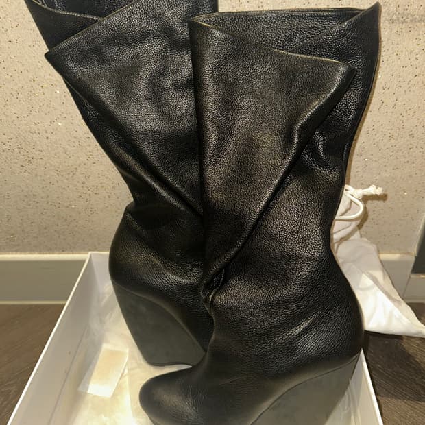 발렌시아가 2006 F/M 아카이브 블랙 레더 랩 웨지부츠