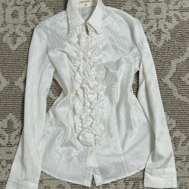 Glacier 글리터 프릴디테일 블라우스 셔츠 긱시크 로맨틱