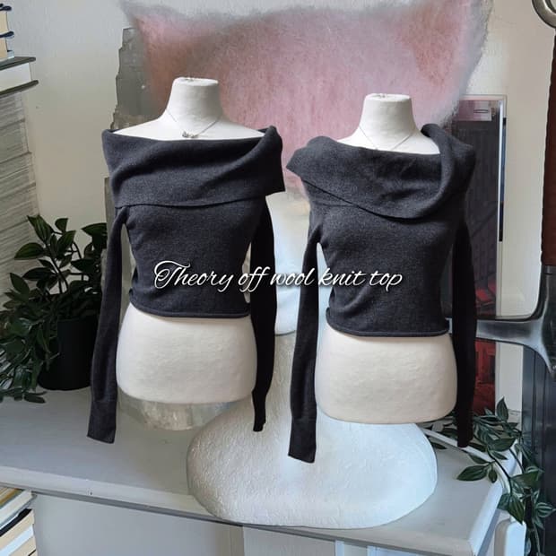 Theory off wool knit top