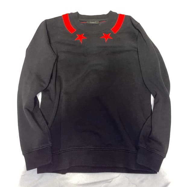 리카르도 티시 지방시 12FW 스타 모티브 스웻셔츠