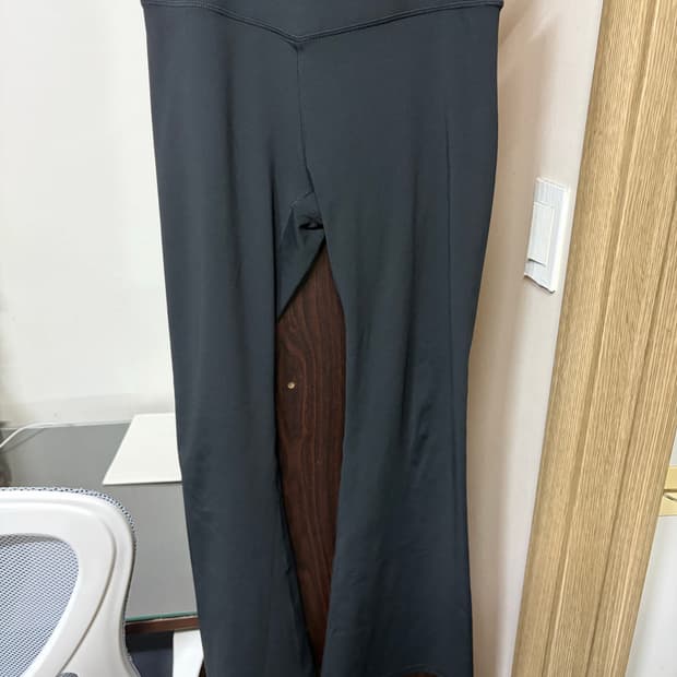 Fabletics 부츠컷 레깅스