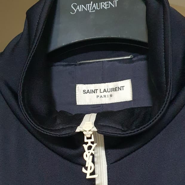 생로랑 모노그램 로고 트랙자켓 50 새틴 테디자켓