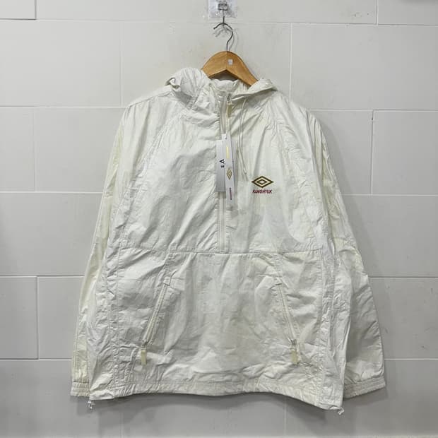 엄브로X강혁 아노락 바람막이
