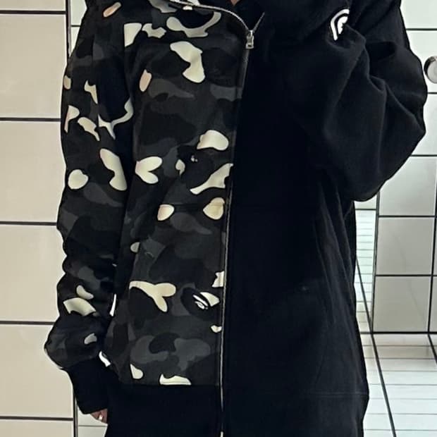 베이프 시티카모 타이거 샤크 후드집업