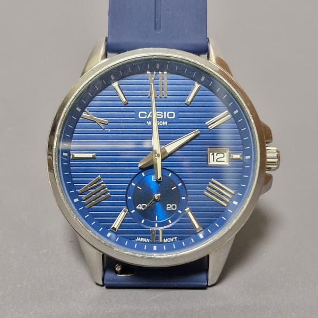 카시오 쿼츠시계 