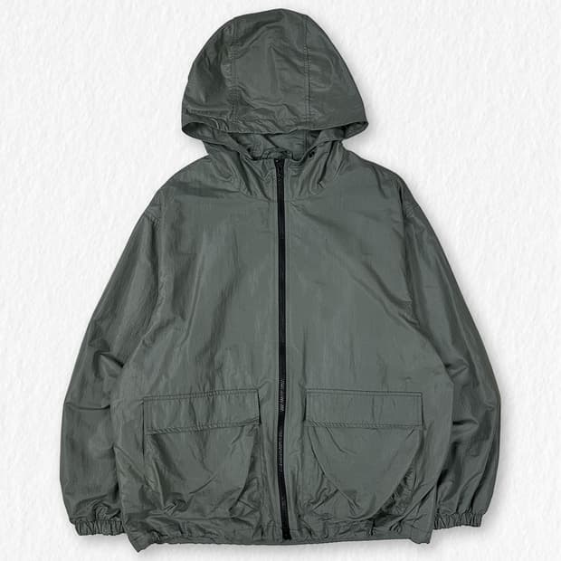 스파오 바람막이 카키