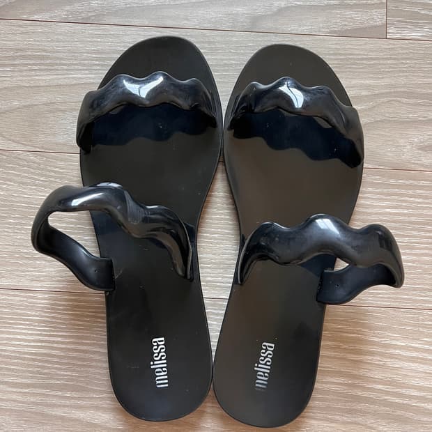 멜리사 윈드 슬라이드 샌들 블랙