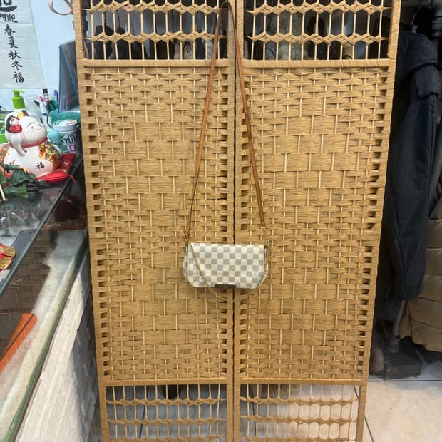 정품 루이비통 아주르 페이보릿 팝니다