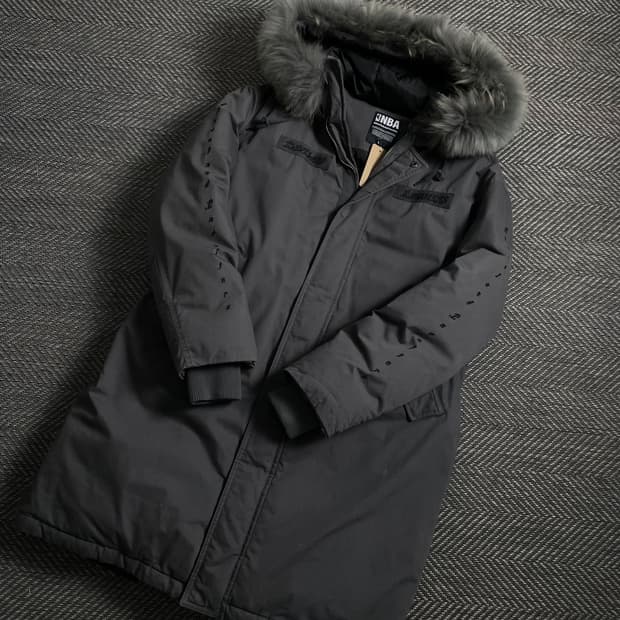 NBA 디테일 로고 그레이 라쿤 퍼 롱 야상점퍼o 4566