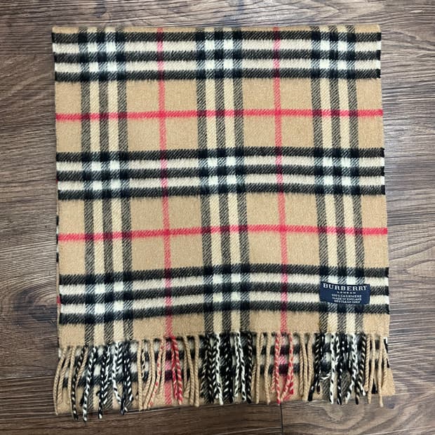 버버리 100% 캐시미어 노바체크 머플러 베이지