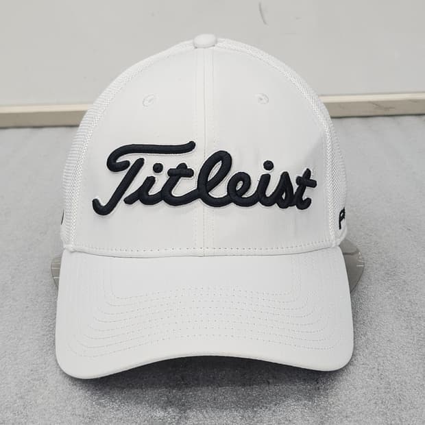 상태좋은 타이틀리스트 정품 골프모자 화이트 M/L 사이즈 58CM