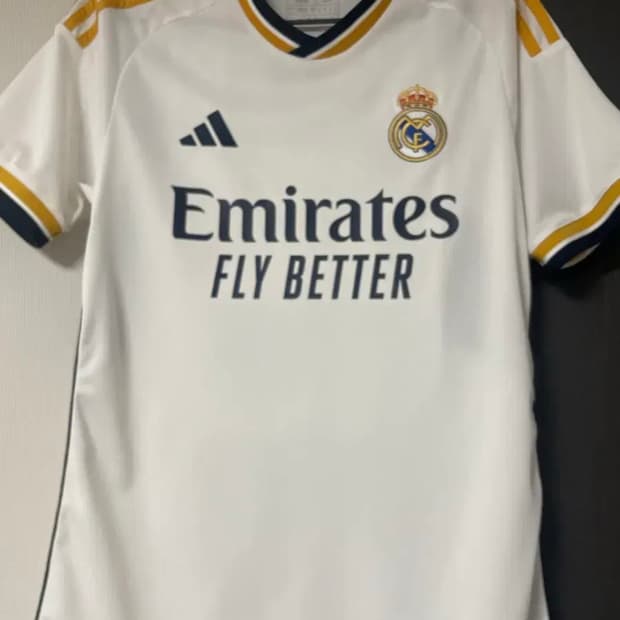 레알마드리드 23/24 home 발베르데 15번