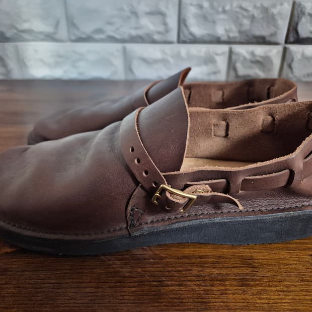 오로라 슈즈 미들 잉글리쉬 브라운