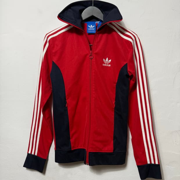 아디다스 클래식 유로파 트랙탑