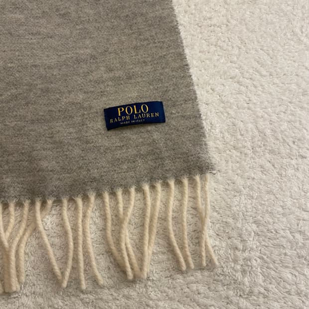 폴로 화이트그레이 머플러