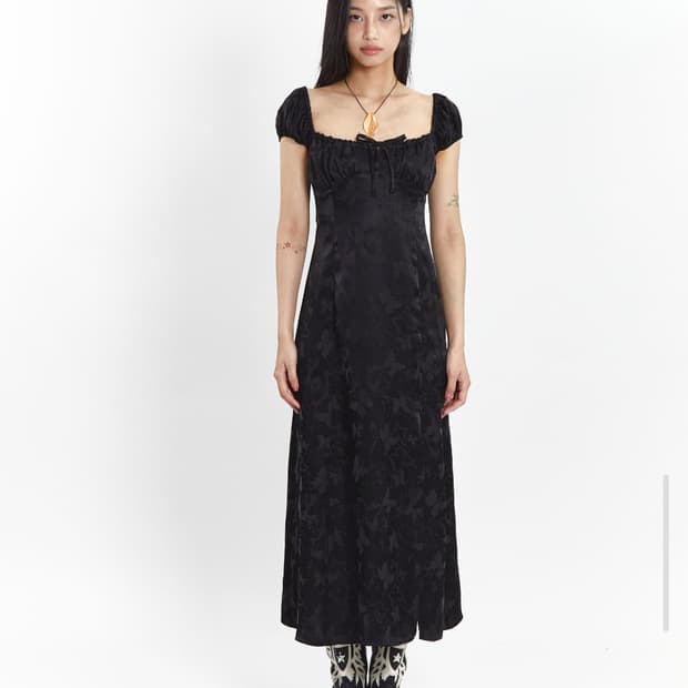 루루 서울 Malibu juice dress
사이즈S 새상품