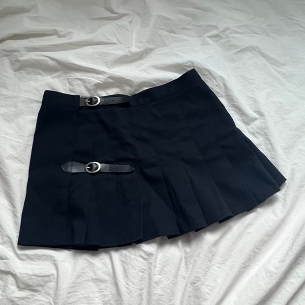 brandy melville navy skirt