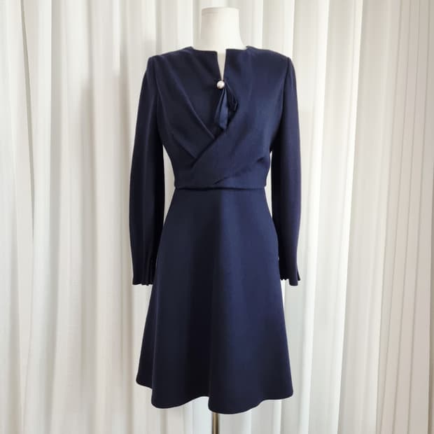 한섬 MINE 마인 울98% 원피스 (55) 이태리산원단 /미시착 새상품