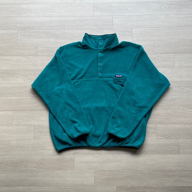 파타고니아 신칠라 에메랄드 틸 그린