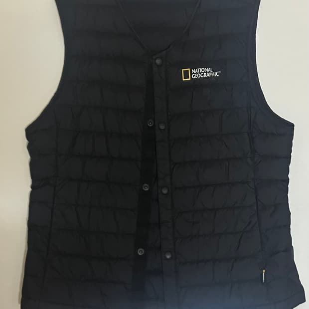네셔널지오지래픽 경량조끼패딩
