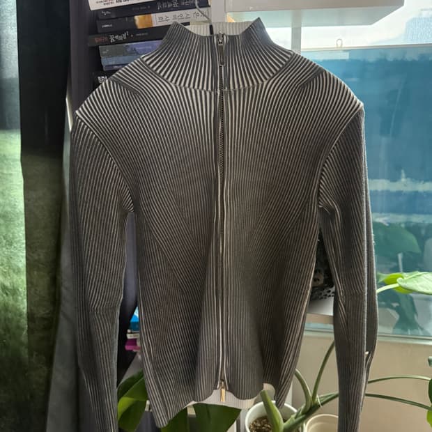 NACHE knit zip-up