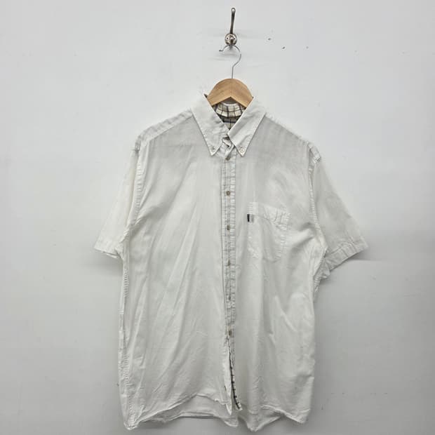 바버 화이트 반팔 셔츠 남XL