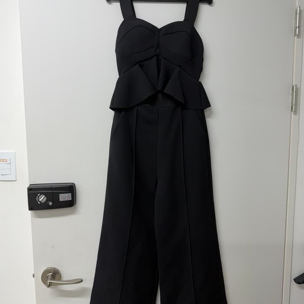 셀프 포트레이트 블랙 점프수트 UK8 US 4(새상품)