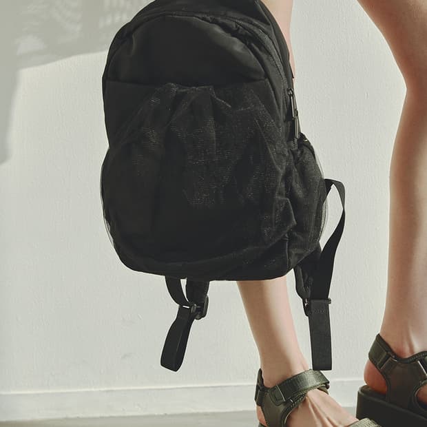 emmi 에미 일본 브랜드 튤 메쉬 매쉬 미니 개더 바디 백팩 블랙