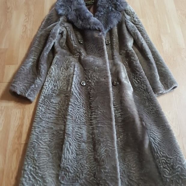 MADE IN SPAIN정품보이쉬한 디자인 천연앙털 페이크퍼 롱모피코트