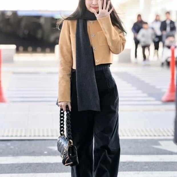 (제니착용)르17 르셉템버 LE17SEPTEMBRE 백 버클 와이드 팬츠