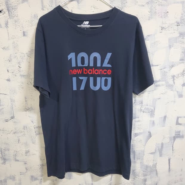 뉴발란스  프린팅 반팔 티셔츠