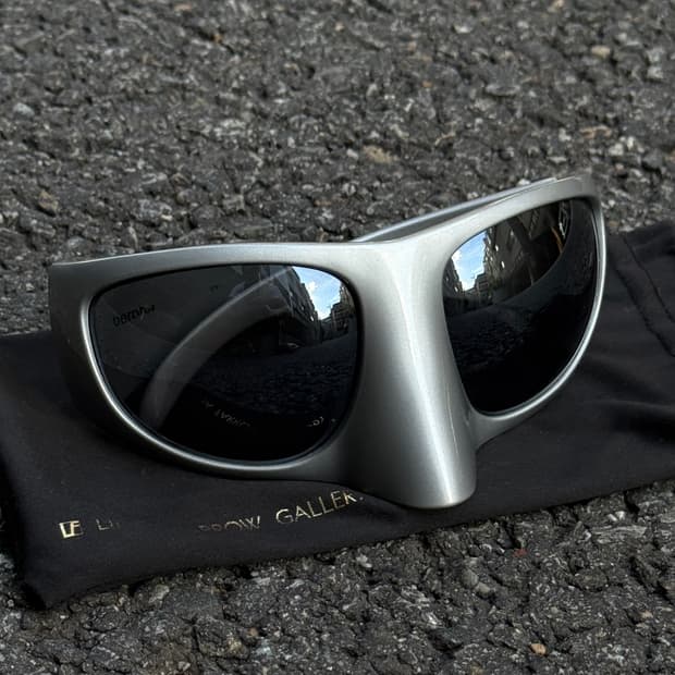 Bernhard willhelm x linda farrow 