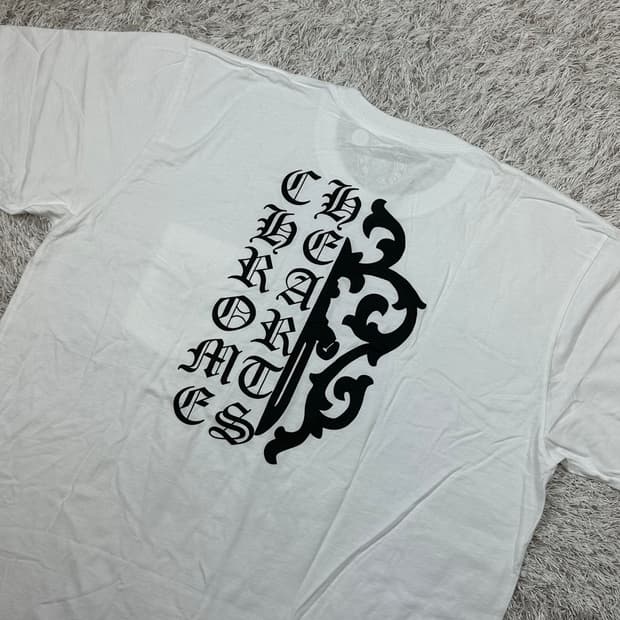 [XL] 백화점판 새상품 크롬하츠 대거 레터링 반팔 화이트