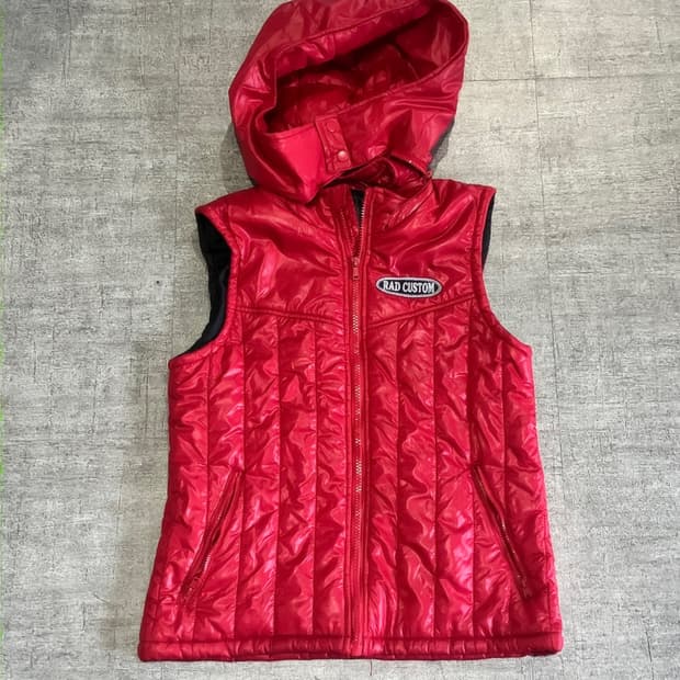 일본빈티지 Red Custom 핀터깔y2k 오리엔탈펑크 패딩베스트