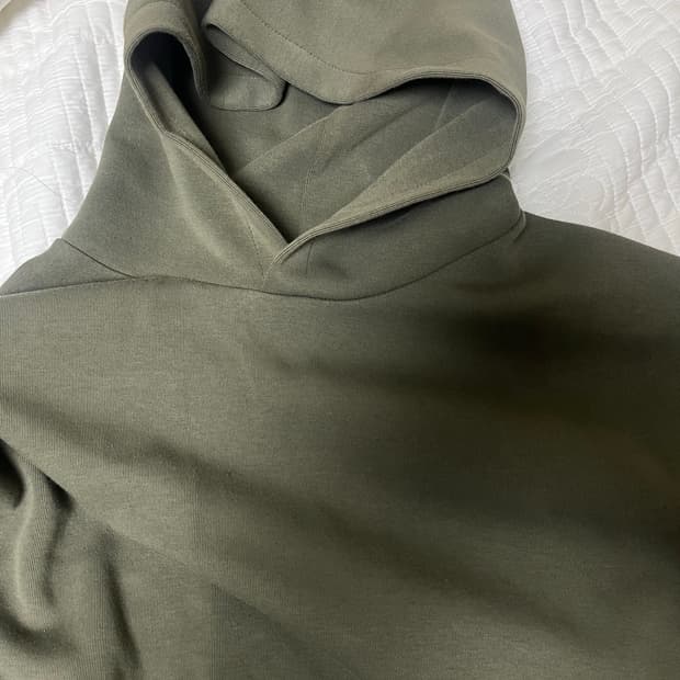 유니클로 C 스웻 후드티 올리브 