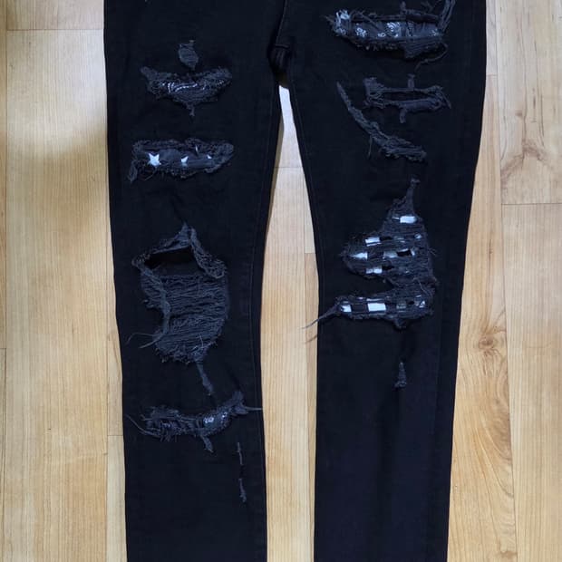 아미리 패치 블랙 디스진 33사이즈 판매