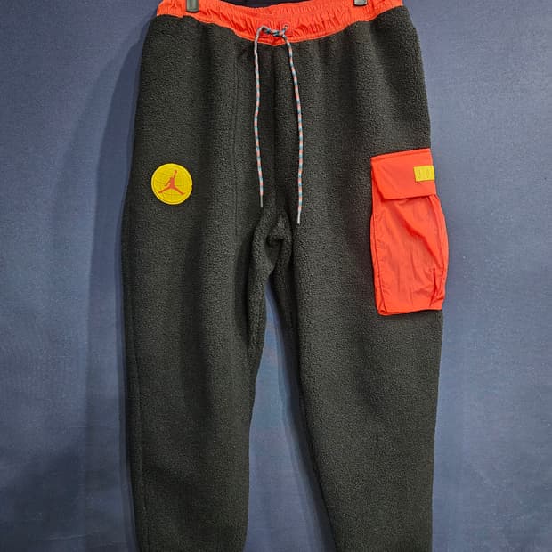 조던 블랙컬러 남성 허리 32~34 후리스 조거팬츠 