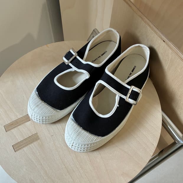 꼼데가르송 걸 X 노베스타 메리제인 스니커즈