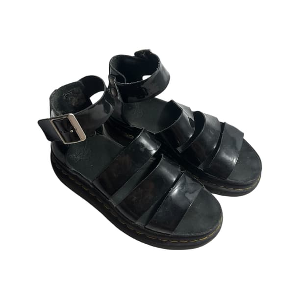 닥터마틴 클라리사 블랙 유광 샌들 230