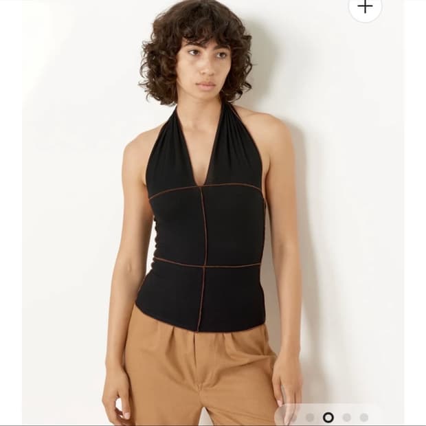베이스레인지 Cinder Halter Top 신더 홀터 탑 블랙