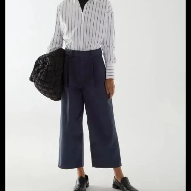 새상품 코스 COS 하이웨스트 코튼 트라우져 36 네이비코튼팬츠