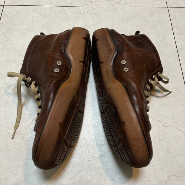 캠퍼 브라운 레더 부츠 42